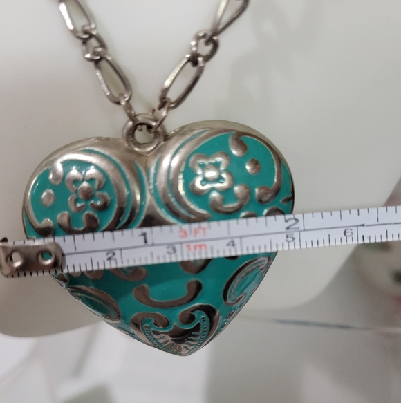 TRUE VINTAGE LARGE PUFFY TURQUOISE ENAMEL HEART NECKLACE. GORGEOUS. AJDUSTABLE - Picture 2 of 6